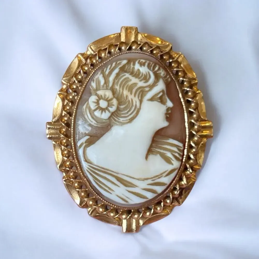 Antique Vintage 10K Yellow Gold Carved Shell Cameo 1920's-30' Pin Brooch Pendant